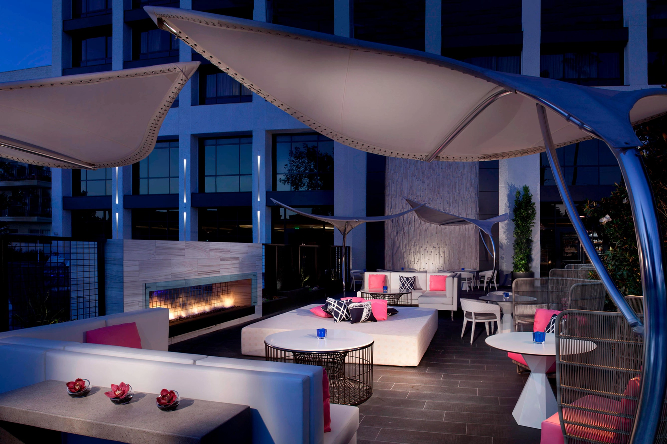 Sixty Hotels Ella Bar rooftop