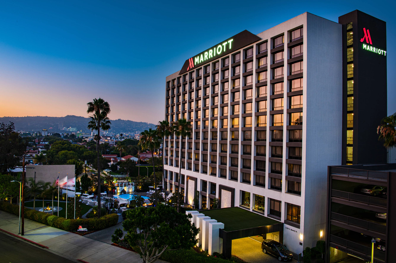 Sixty Hotels Beverly Hills exterior